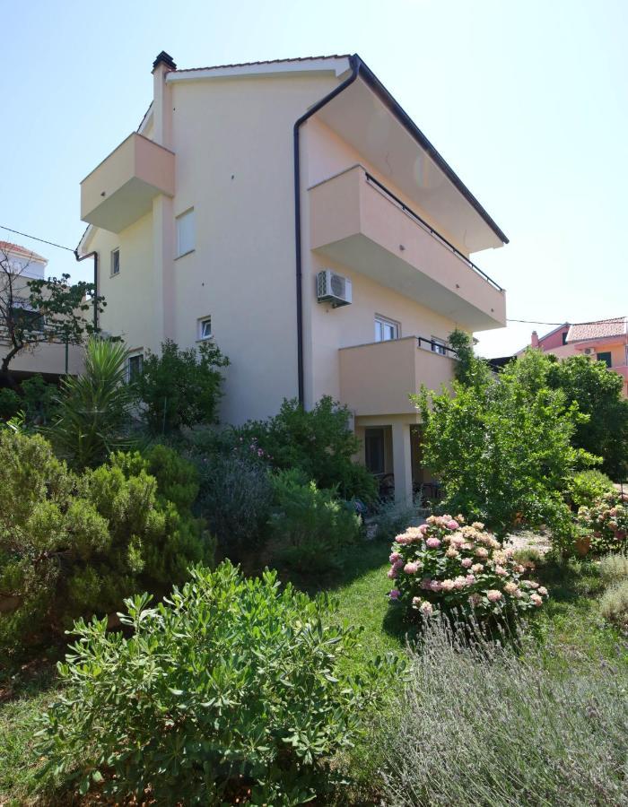Apartment Tonka Šibenik Exteriör bild