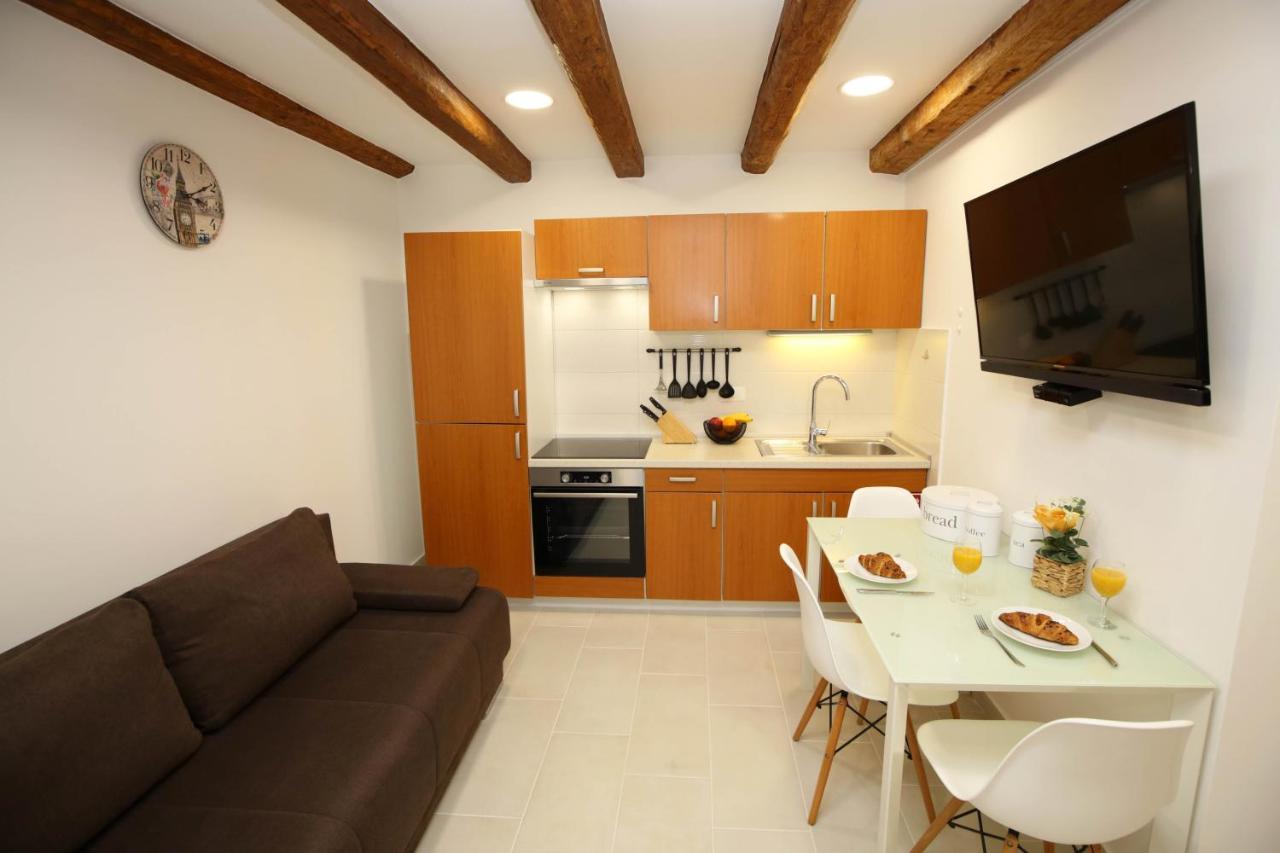 Apartment Tonka Šibenik Exteriör bild