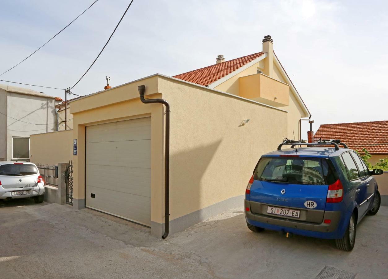 Apartment Tonka Šibenik Exteriör bild
